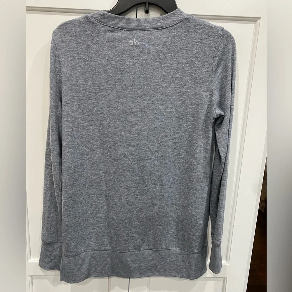 ALO NEW Glimpse Long Sleeve Top